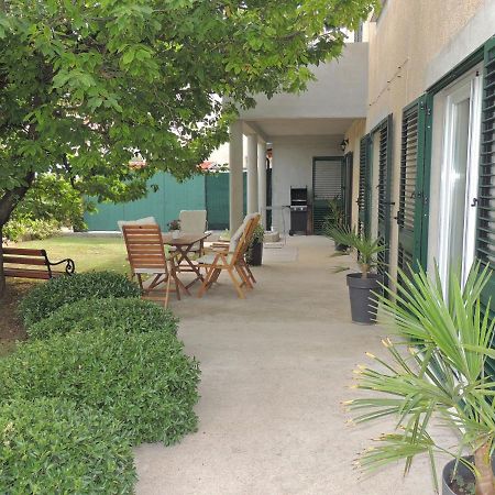 Apartment Ferara Betina  Exteriér fotografie